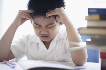 青少年白癜风有哪些发病因素呢